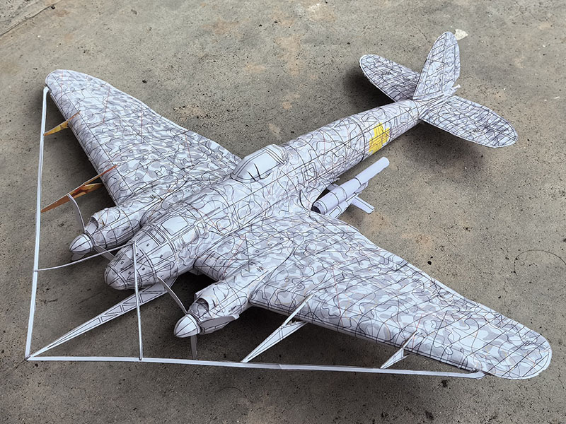 he-111 at 800px